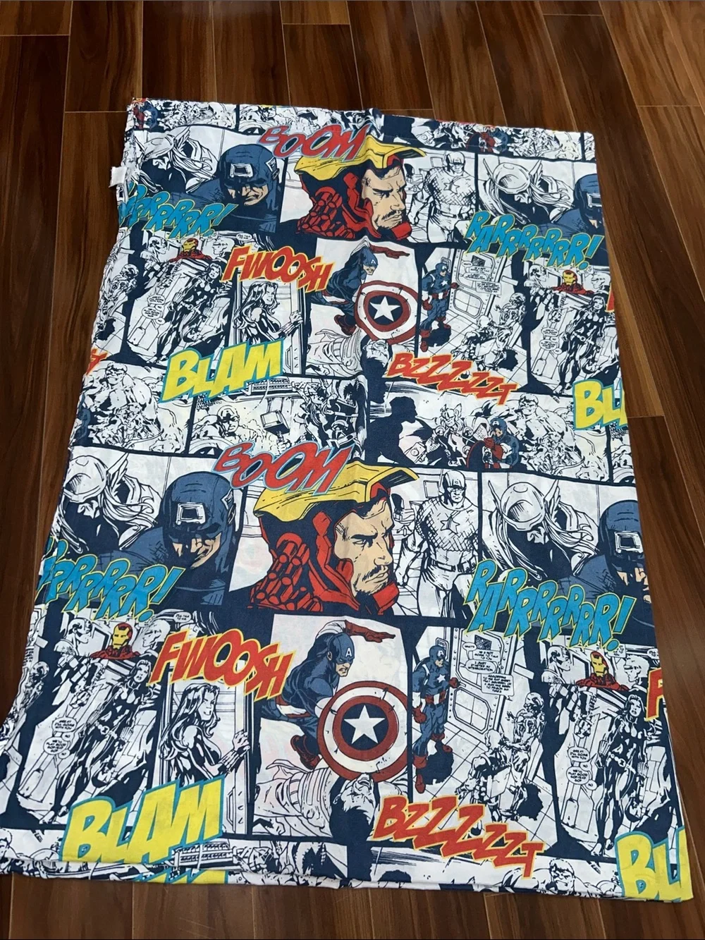 Twin size Marvel Avengers flat sheet